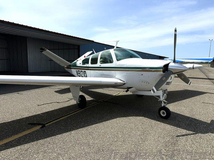 1971 BEECHCRAFT V35B BONANZA Photo 2