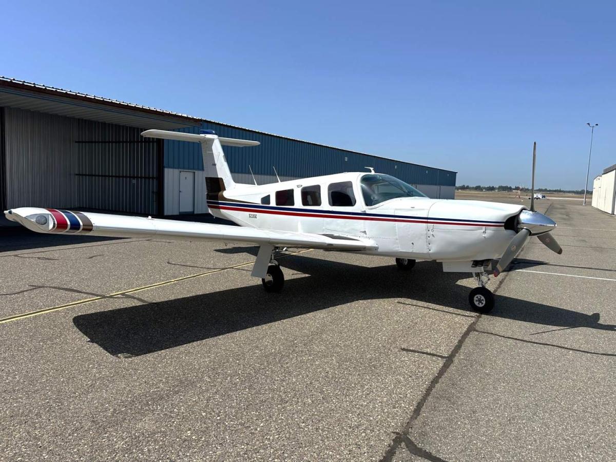 1979 PIPER LANCE II Photo 4