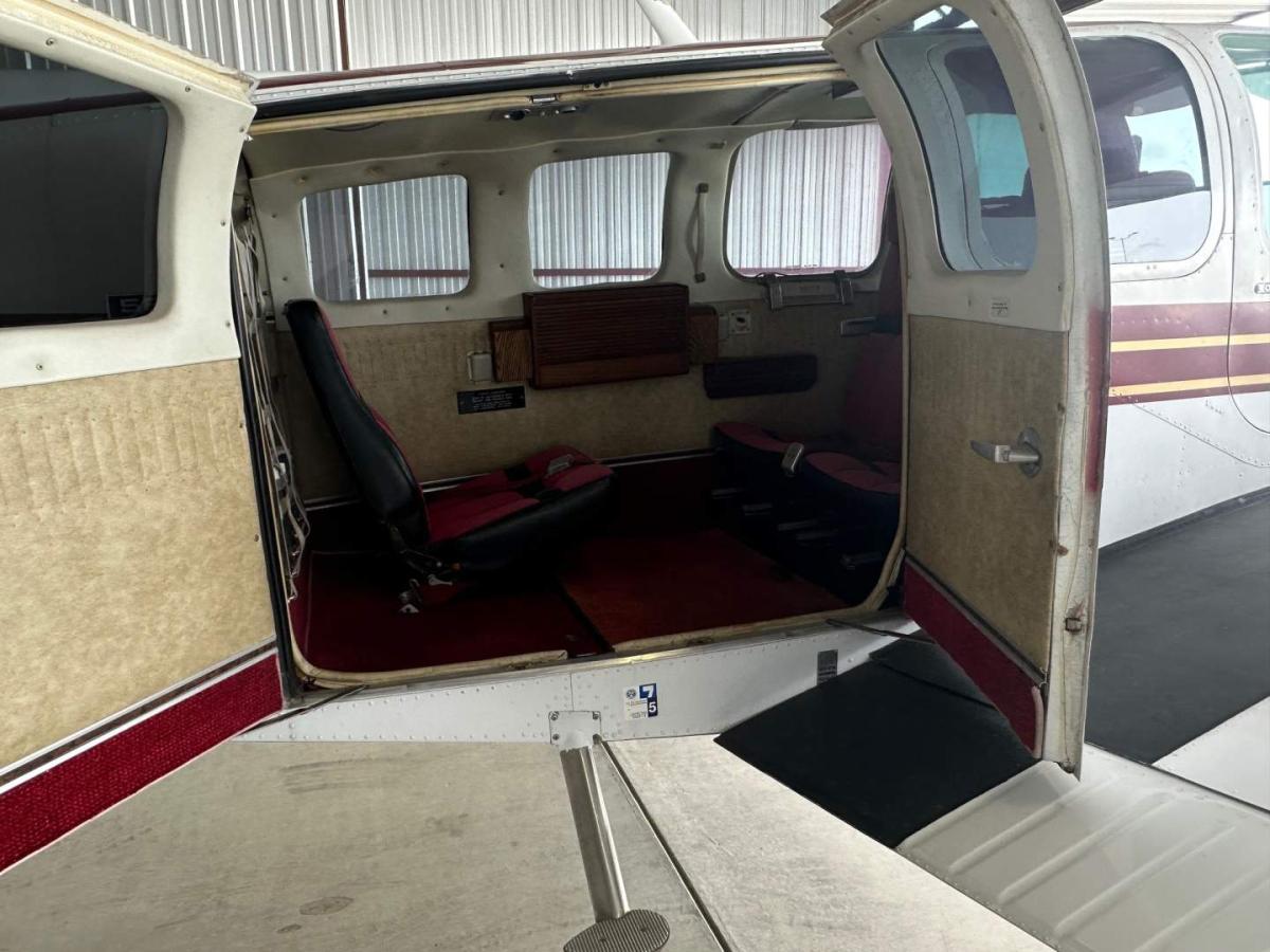 1974 Beech Baron 58 Photo 3