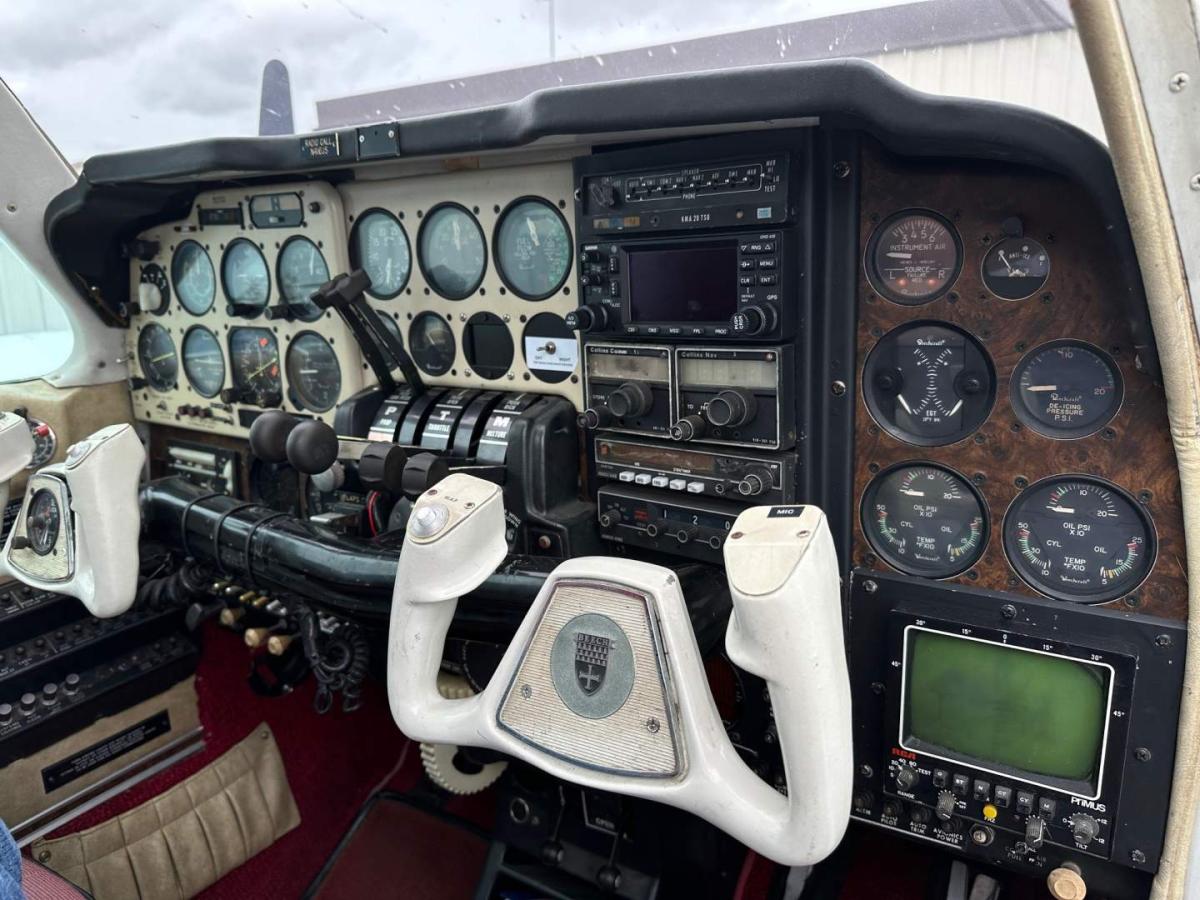 1974 Beech Baron 58 Photo 6