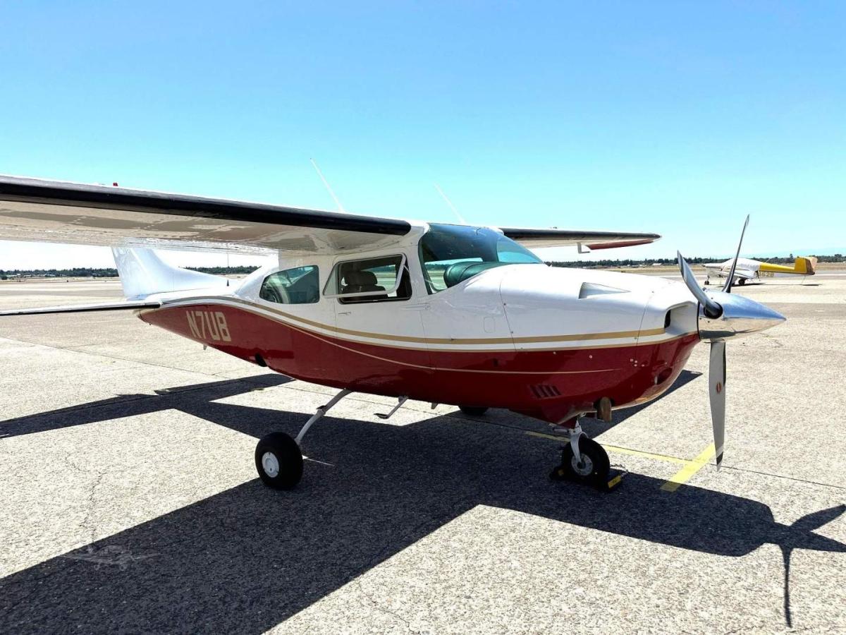 1977 Cessna Turbo 210 Photo 3