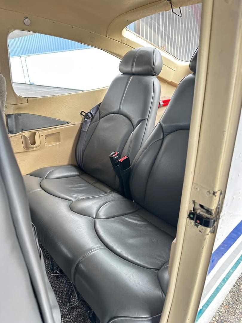 2001 Cessna T182T Photo 6