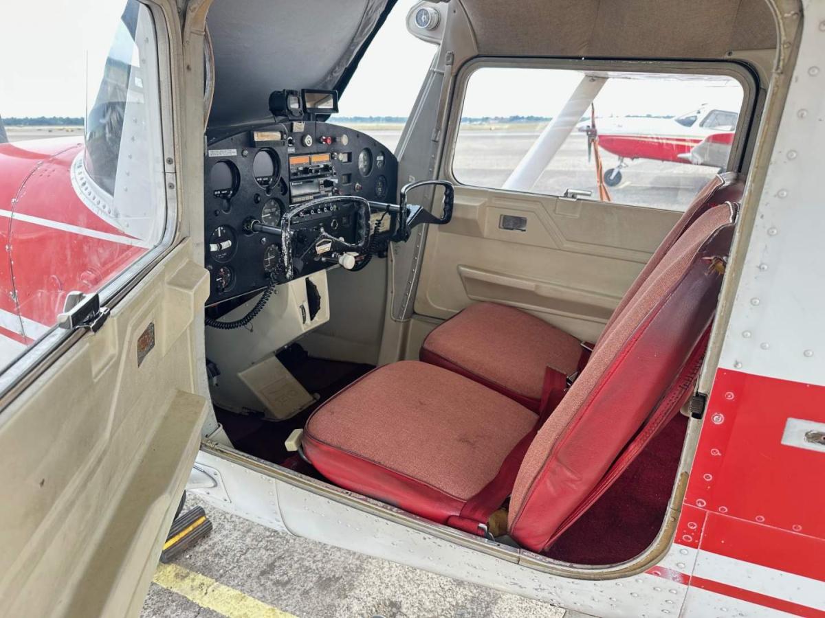 1966 Cessna 150F Photo 3