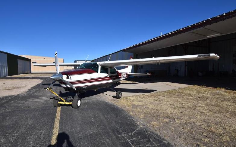 1977 CESSNA T210K TURBO CENTURION Photo 2