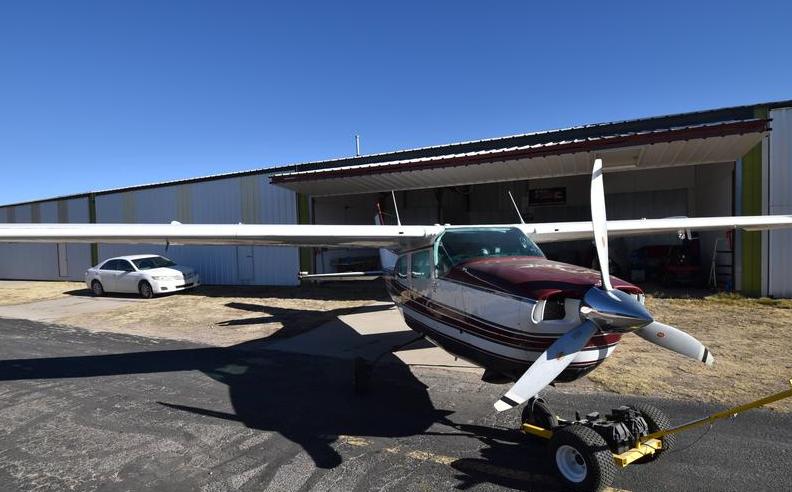 1977 CESSNA T210K TURBO CENTURION Photo 3