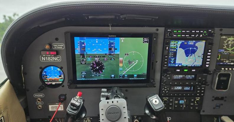 1979 Cessna R182 Photo 6
