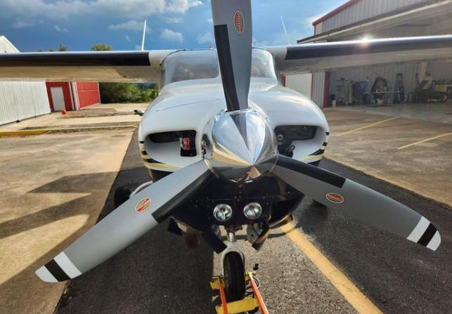 1983 CESSNA P210N Photo 2