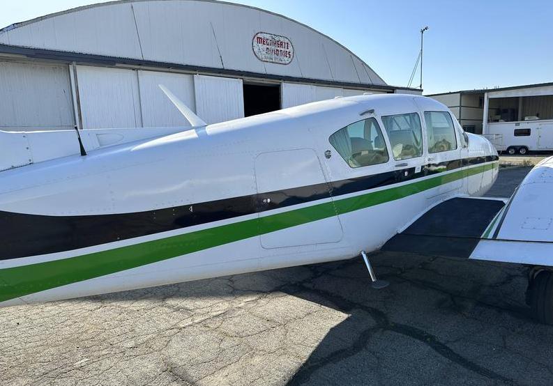 1976 Piper Aztec F Photo 4