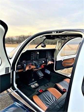2018 MOONEY M20U OVATION ULTRA Photo 2
