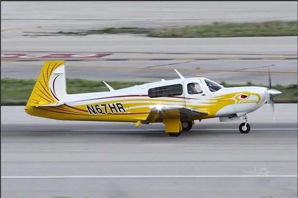 2007 MOONEY ACCLAIM TYPE S Photo 2
