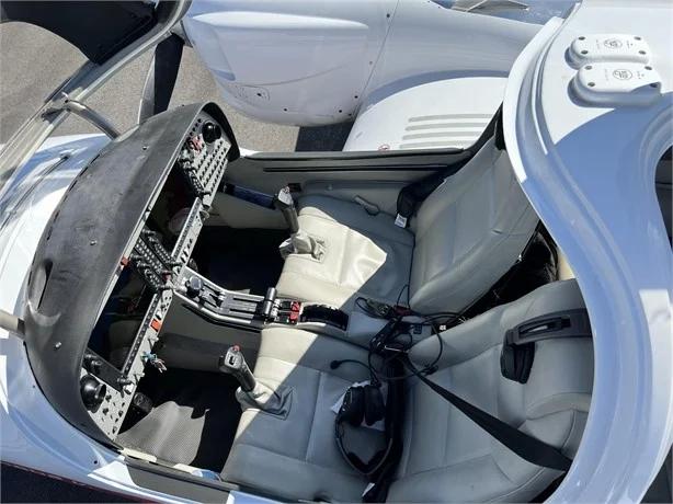 2016 DIAMOND DA42 VI Photo 3