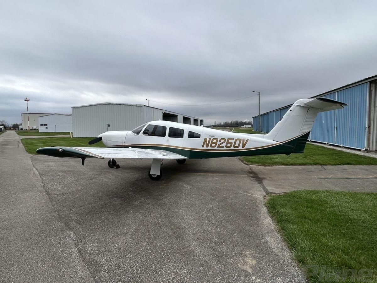 1980 PIPER ARROW IV Photo 5