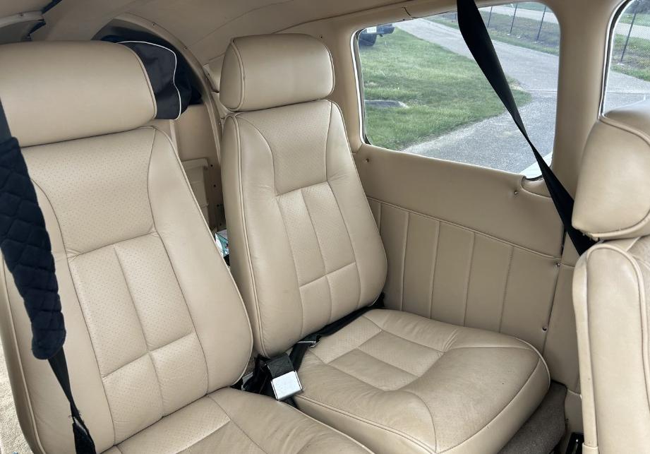 1980 PIPER ARROW IV Photo 2