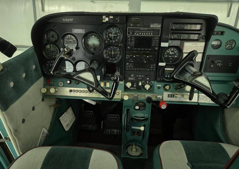 1966 Cessna 182 Skylane Photo 3