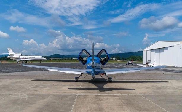 2018 CIRRUS SR22-G6 TURBO Photo 3