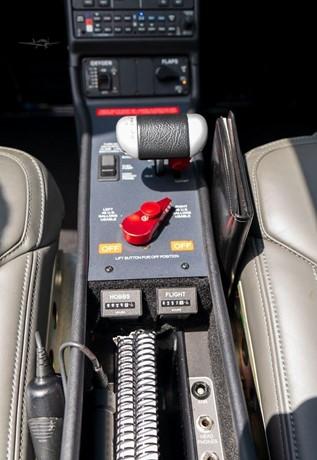 2018 CIRRUS SR22-G6 TURBO Photo 6