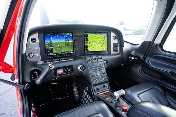2020 CIRRUS SR22-G6 Photo 7