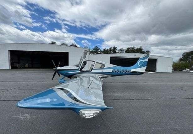 2003 CIRRUS SR22 Photo 4