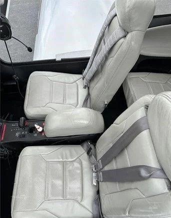 2003 CIRRUS SR22 Photo 2