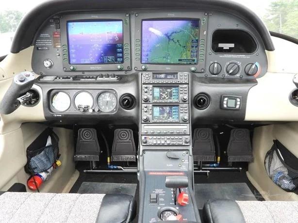 2008 CIRRUS SR20-G3 Photo 6
