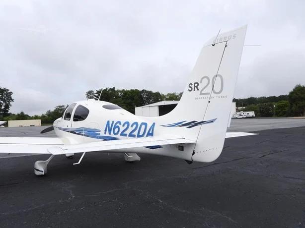 2008 CIRRUS SR20-G3 Photo 4