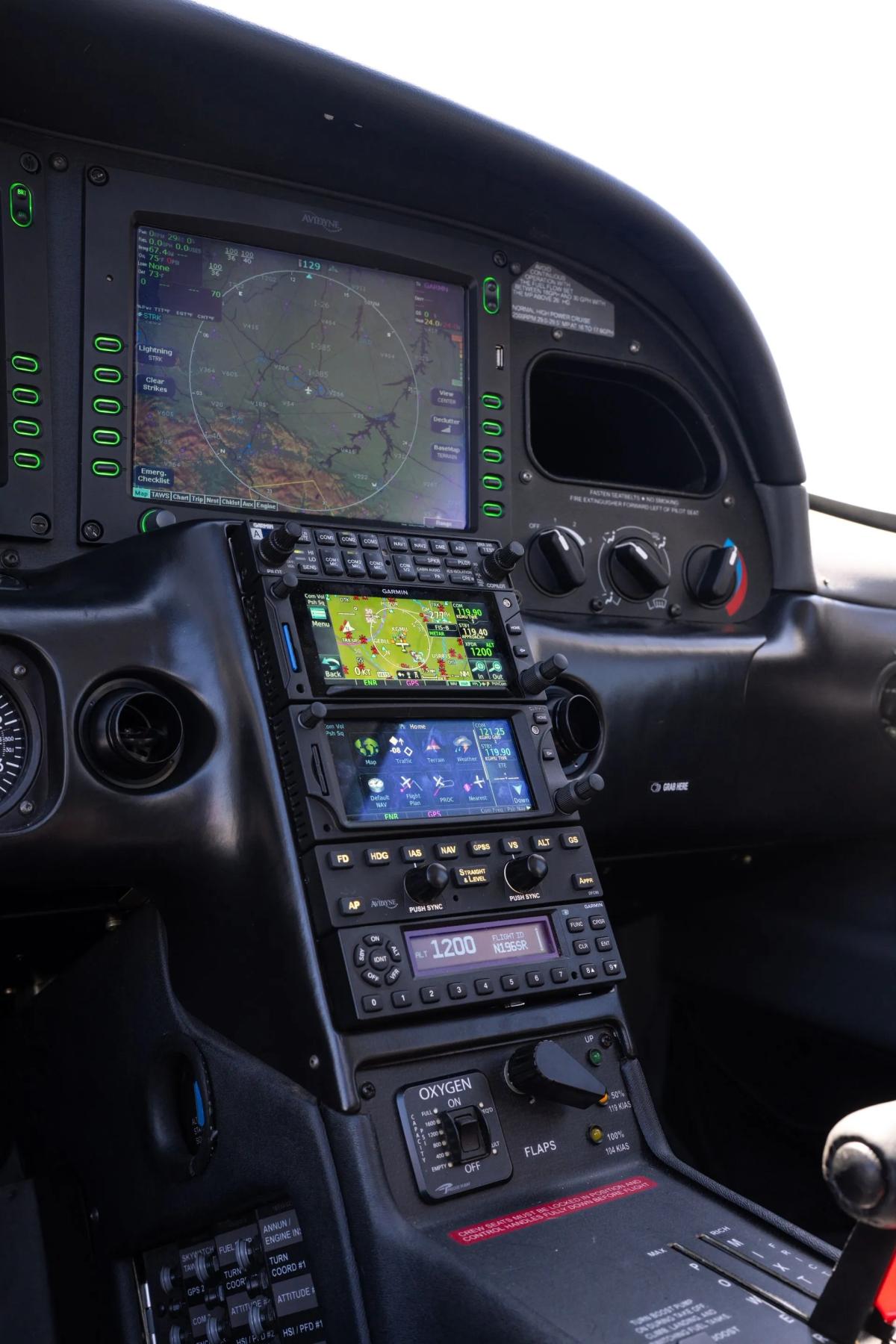 2007 Cirrus SR22-G3 Photo 3