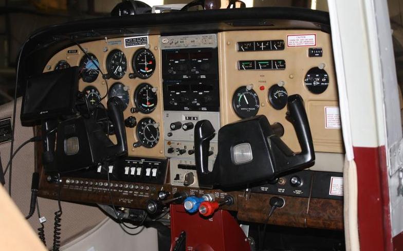 1977 Cessna 182 Photo 4