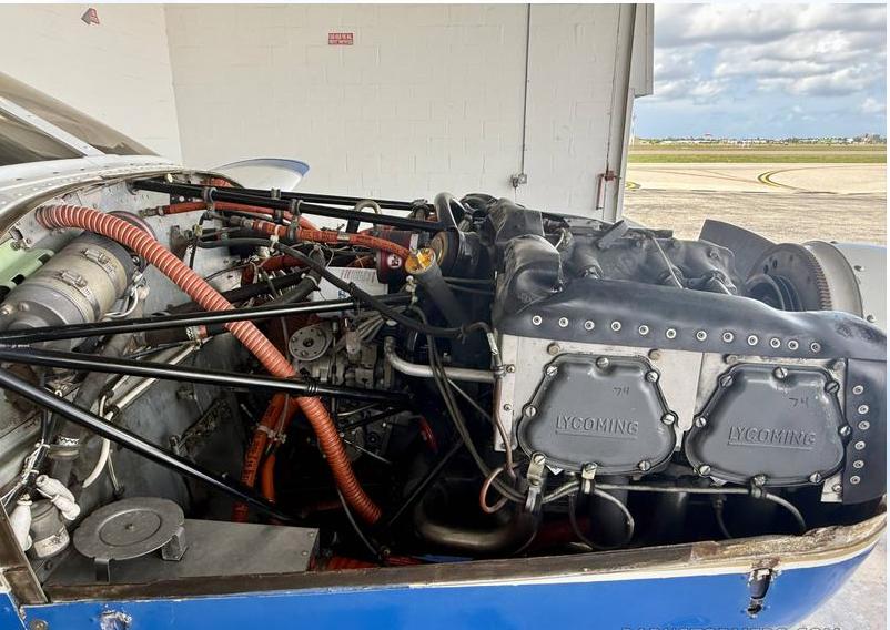 2002 Piper Arrow III Photo 2