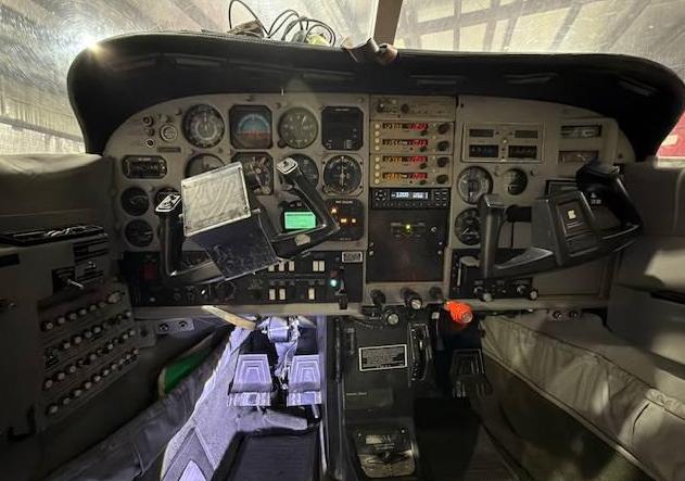 1979 Cessna P210N Photo 3