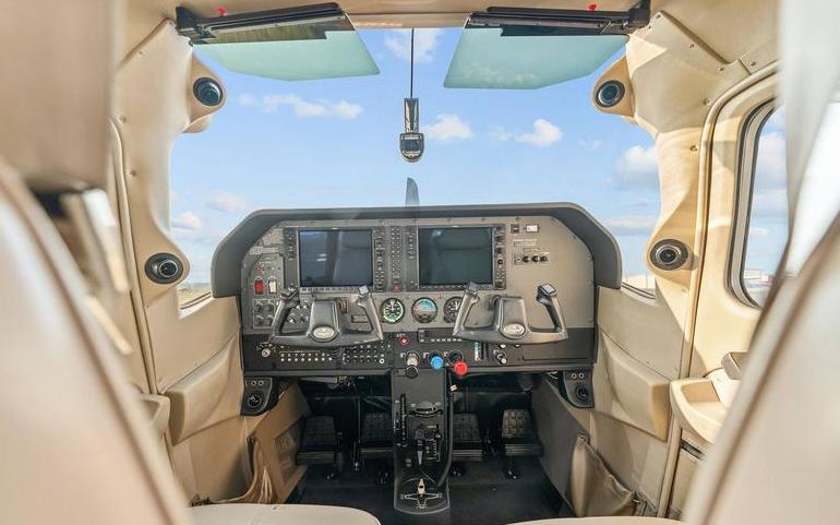 2006 Cessna T182T Photo 4