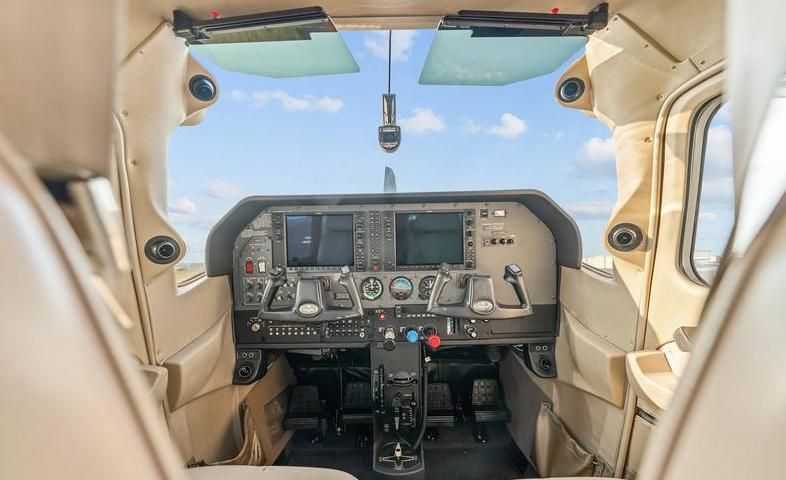 2006 Cessna T182T Photo 3