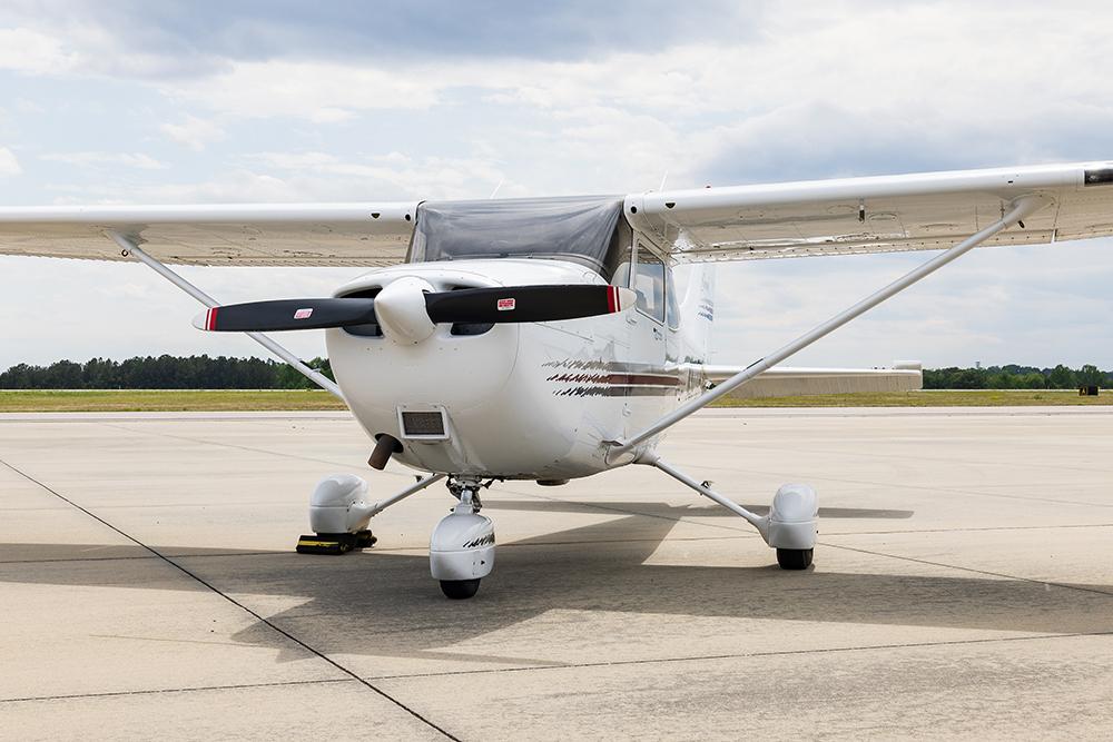1997 Cessna 172R Photo 6