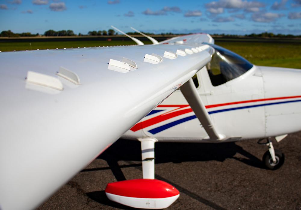 1998 Cessna 182S Photo 3