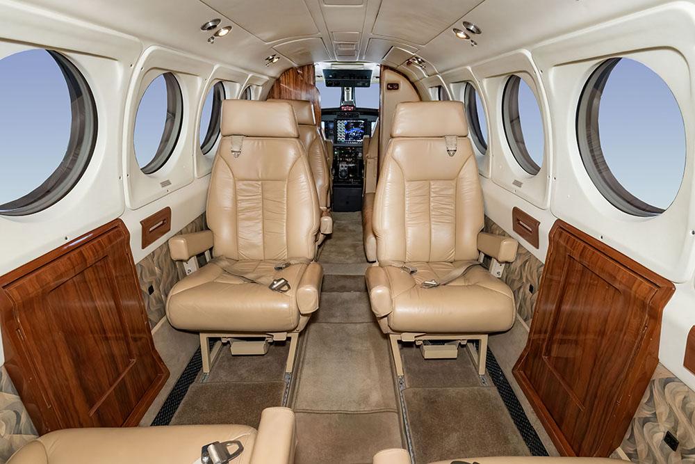 1988 Beech King Air B200 Photo 2