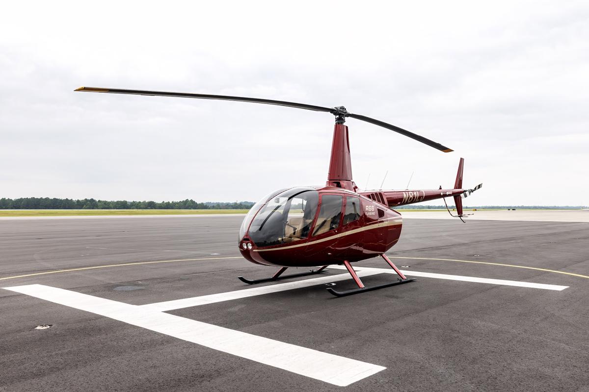 2017 Robinson R66 Photo 2