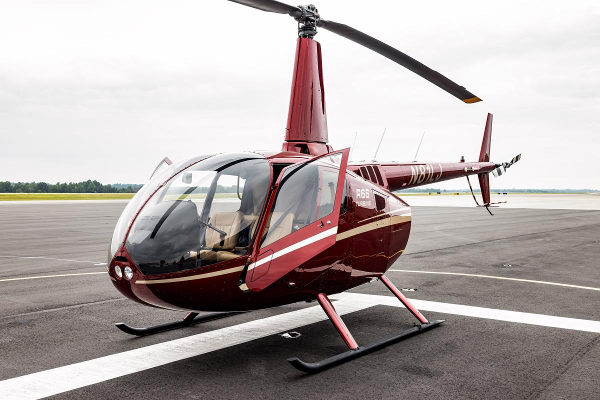 2017 Robinson R66 Photo 6