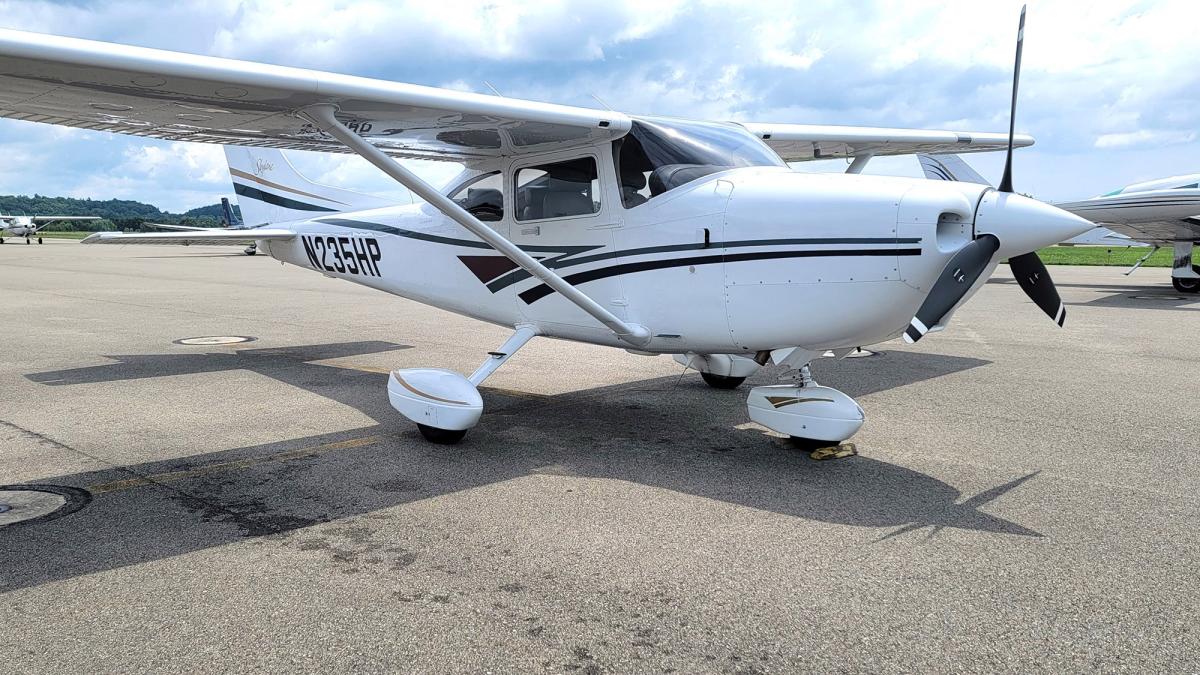 1998 Cessna 182S Skylane Photo 5