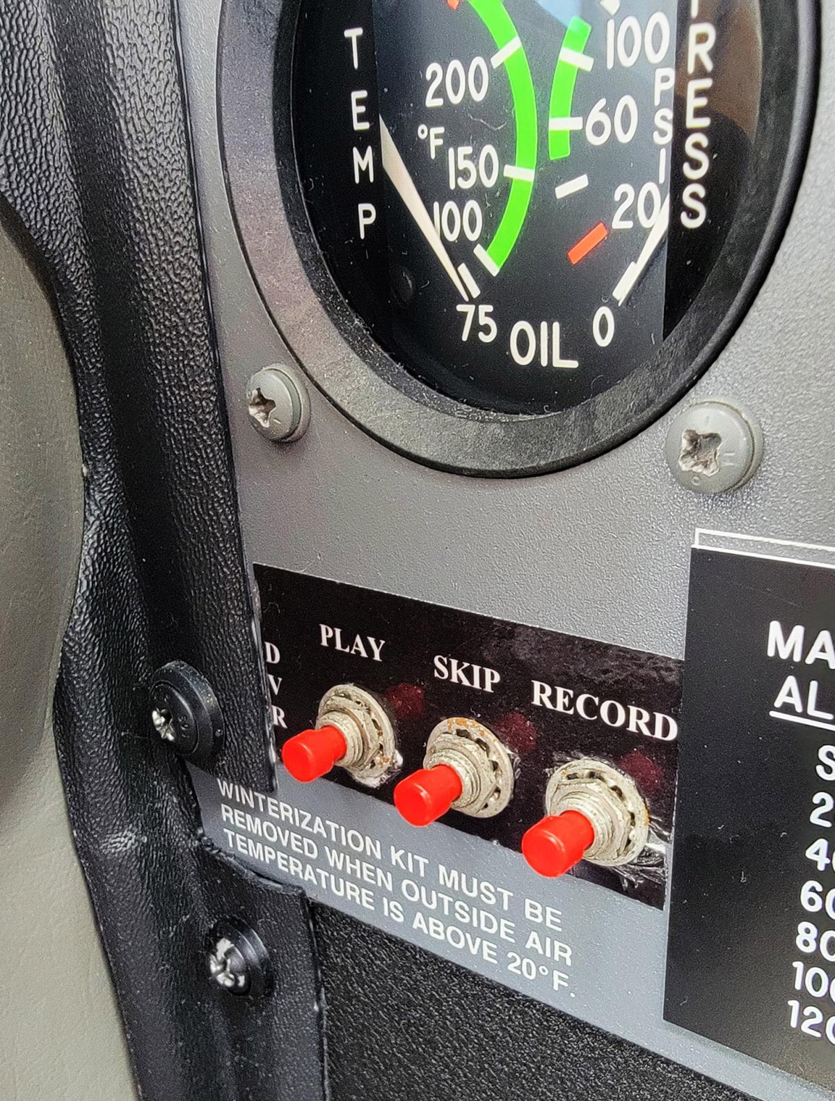 1998 Cessna 182S Skylane Photo 5