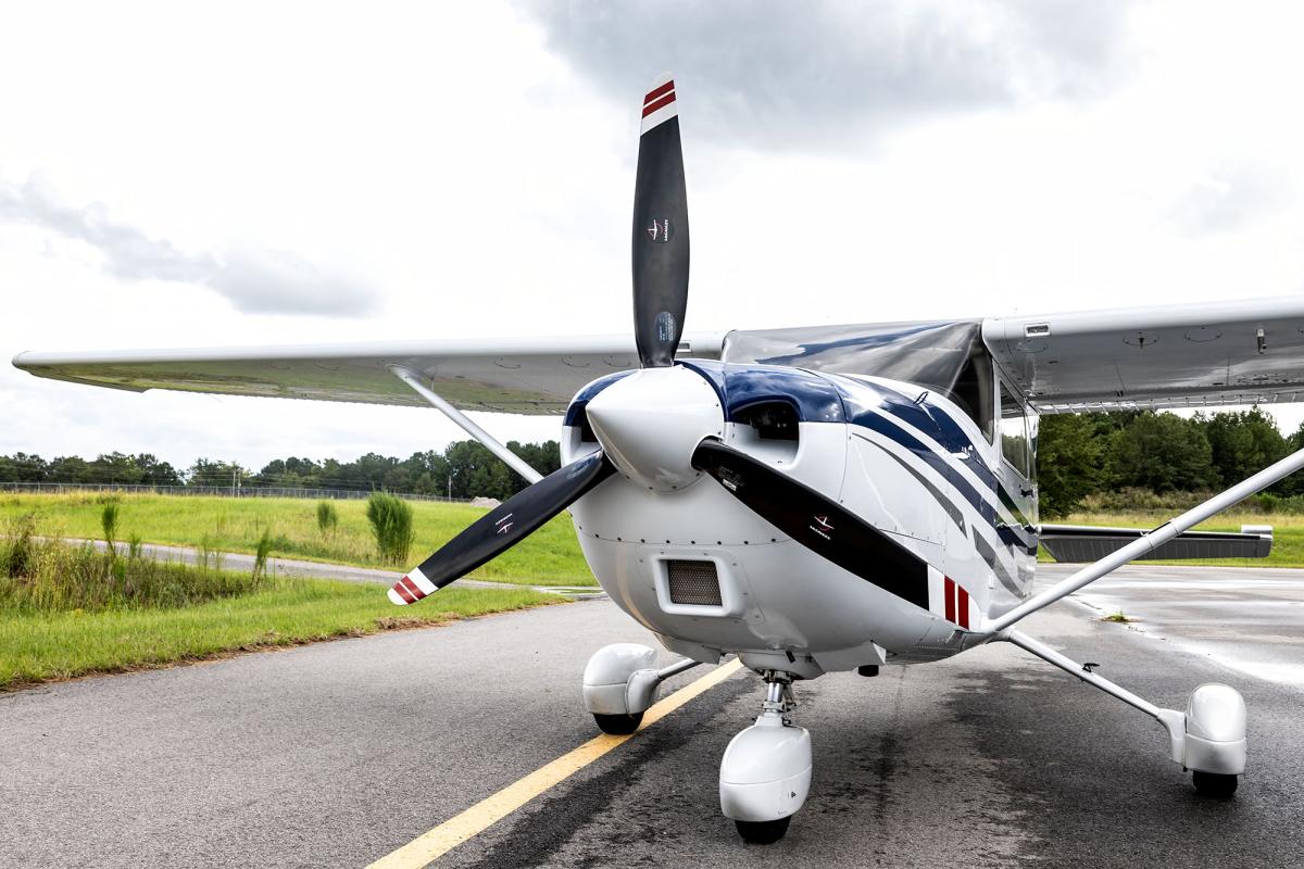 1998 Cessna 182S Skylane Photo 6