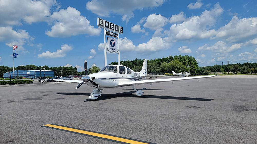 2002 Cirrus SR22 Photo 3