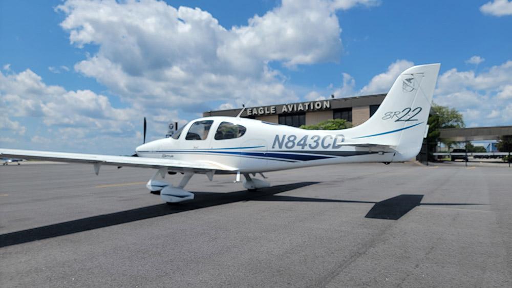2002 Cirrus SR22 Photo 6