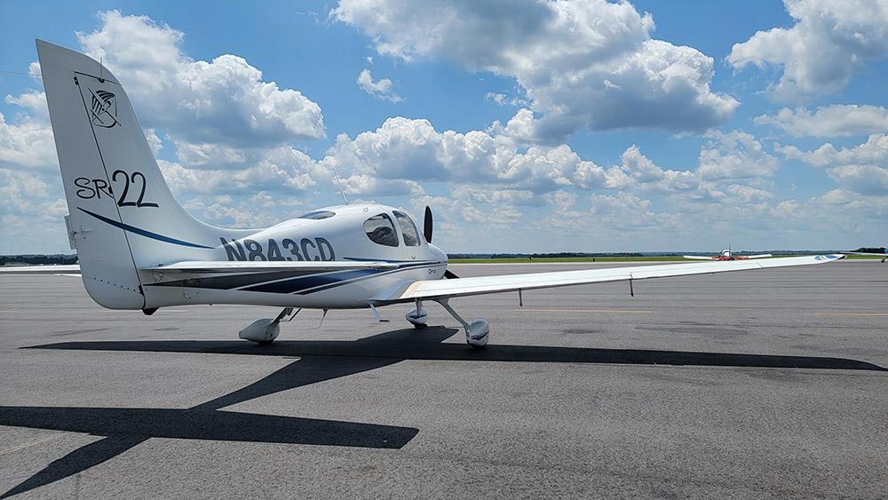 2002 Cirrus SR22 Photo 7