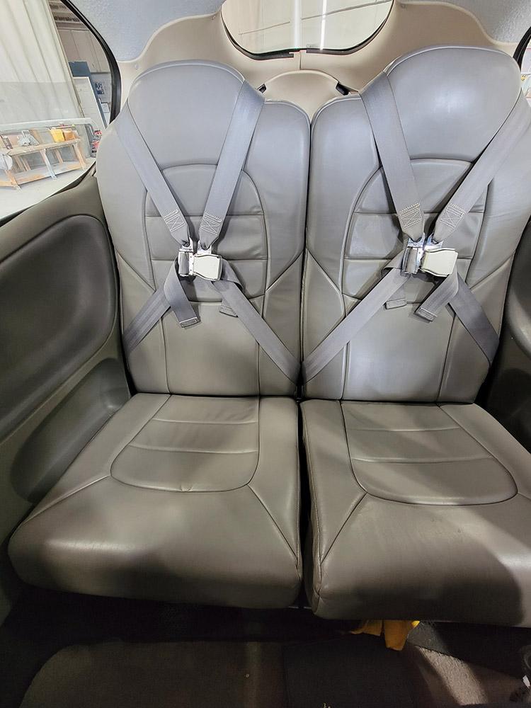 2002 Cirrus SR22 Photo 5