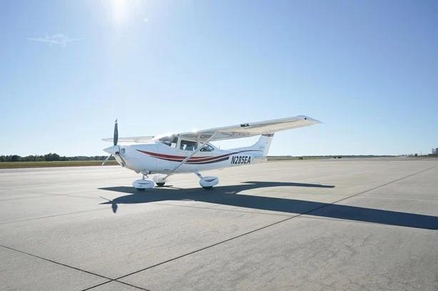 1999 CESSNA 182S SKYLANE Photo 3