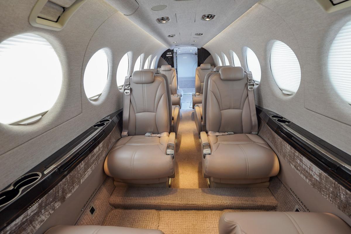 2023 SUPER KING AIR 360 Photo 5