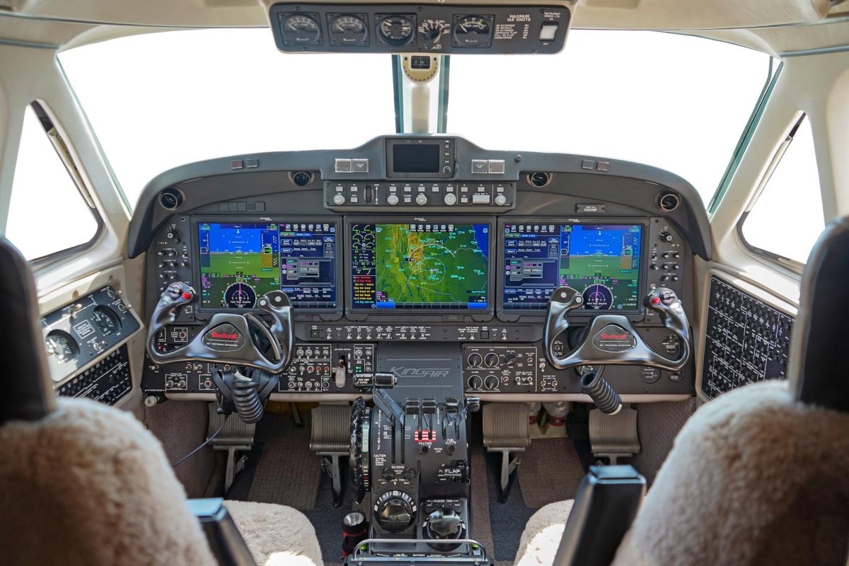 2023 SUPER KING AIR 360 Photo 4