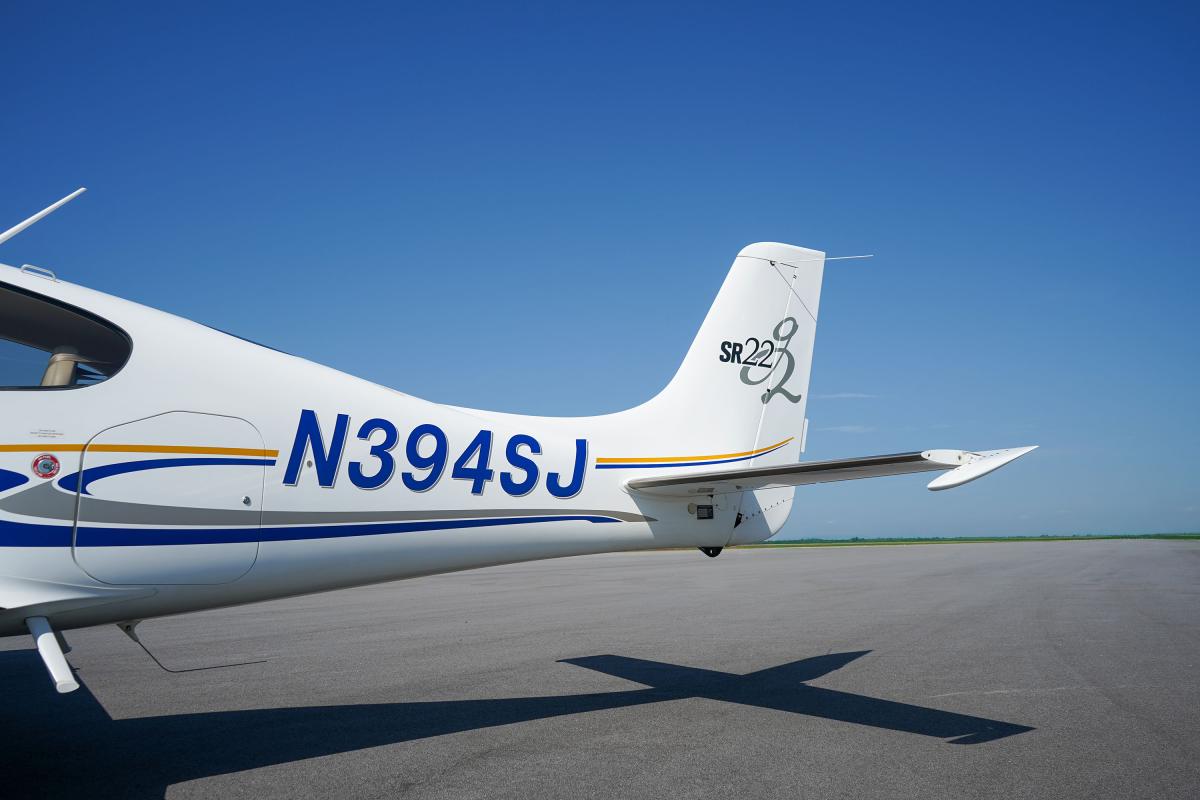 2005 CIRRUS SR22 G2 Photo 5