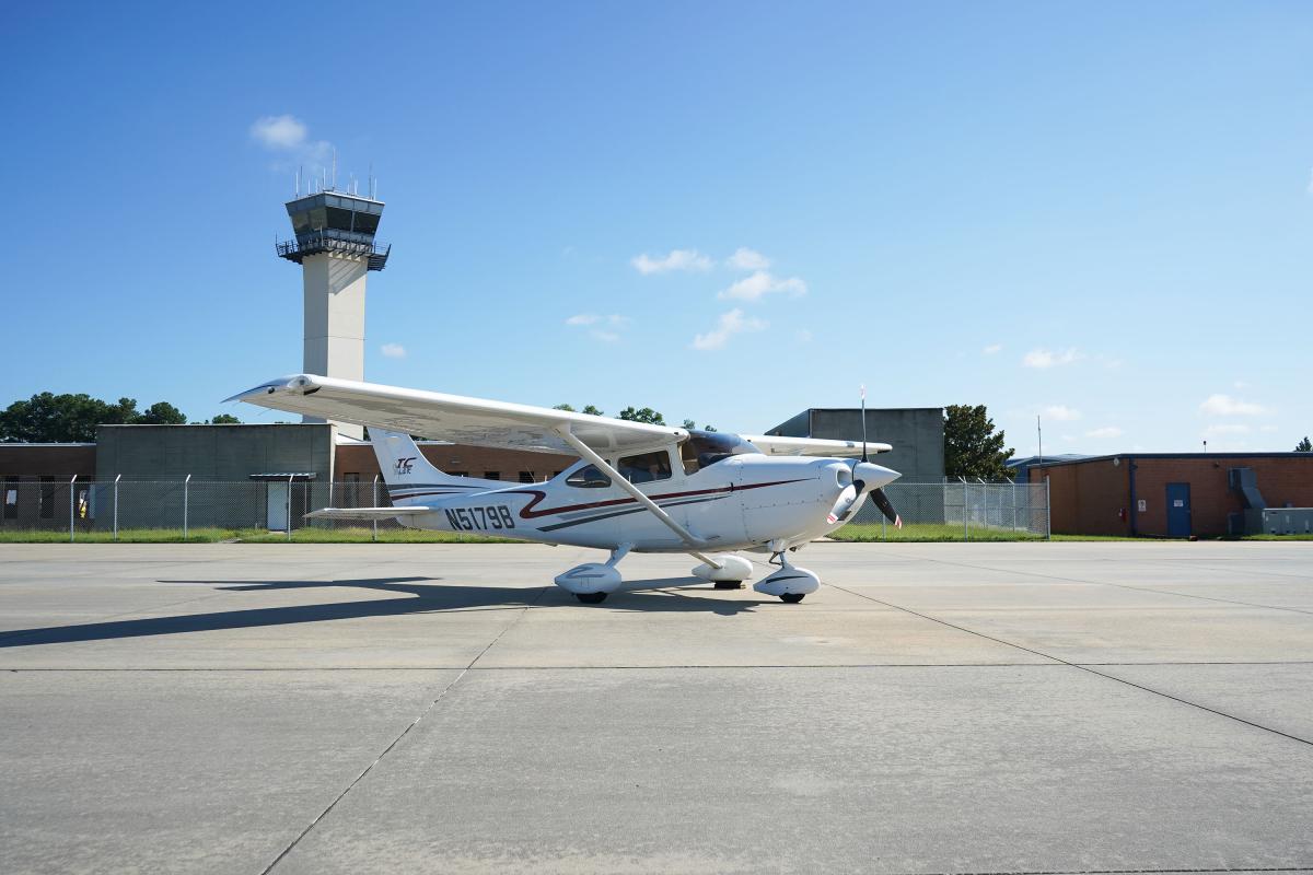 2002 CESSNA TURBO T182T Photo 6