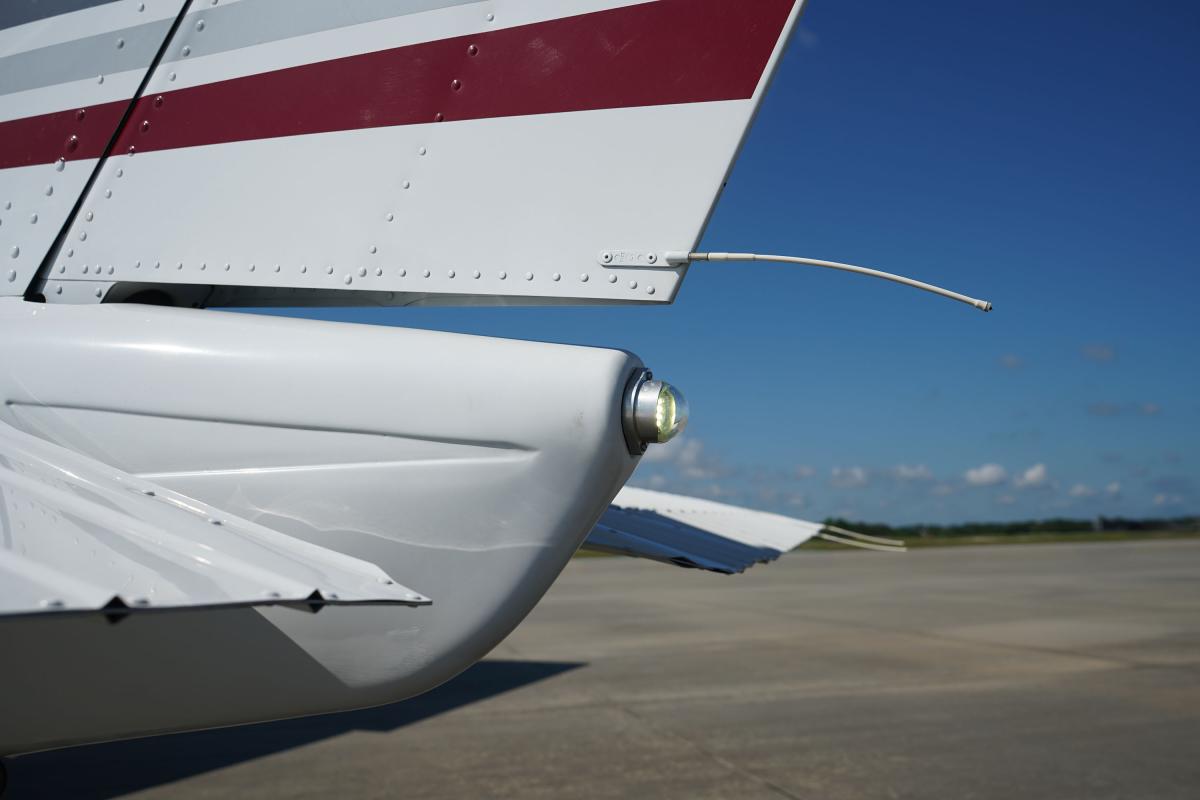 2002 CESSNA TURBO T182T Photo 3
