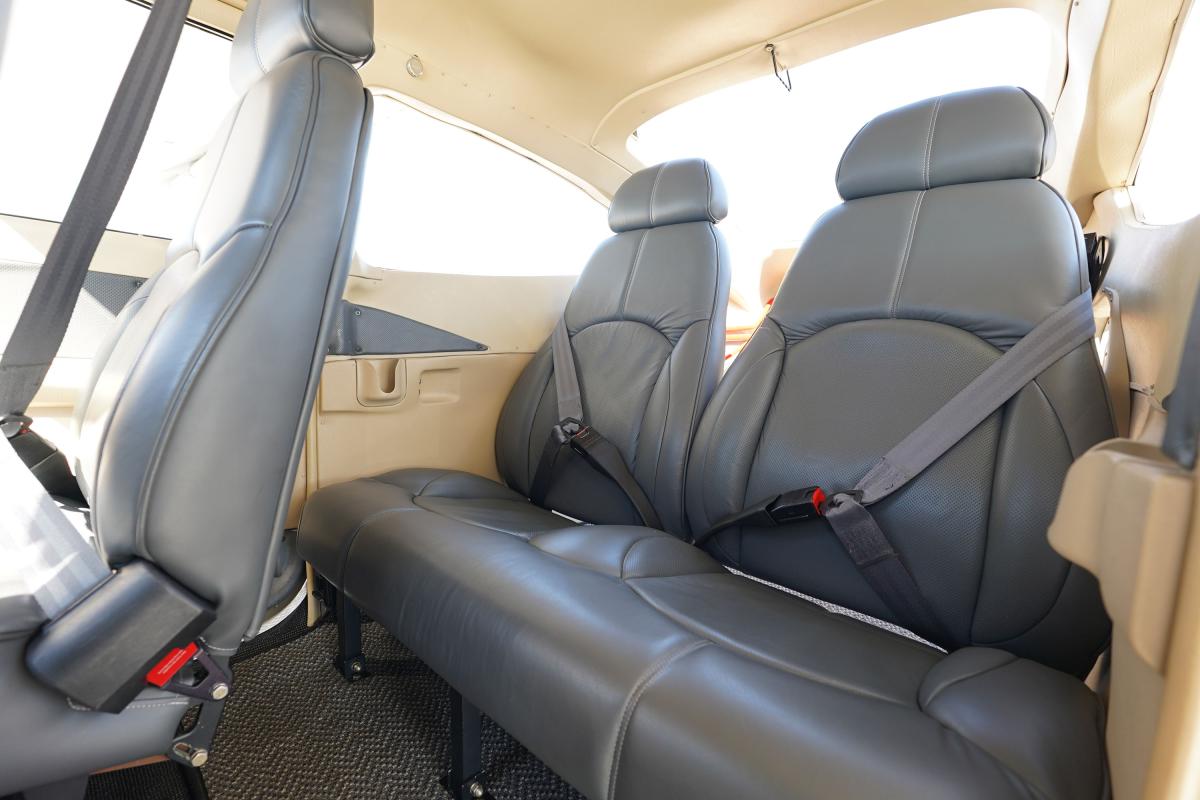 2002 CESSNA TURBO T182T Photo 5